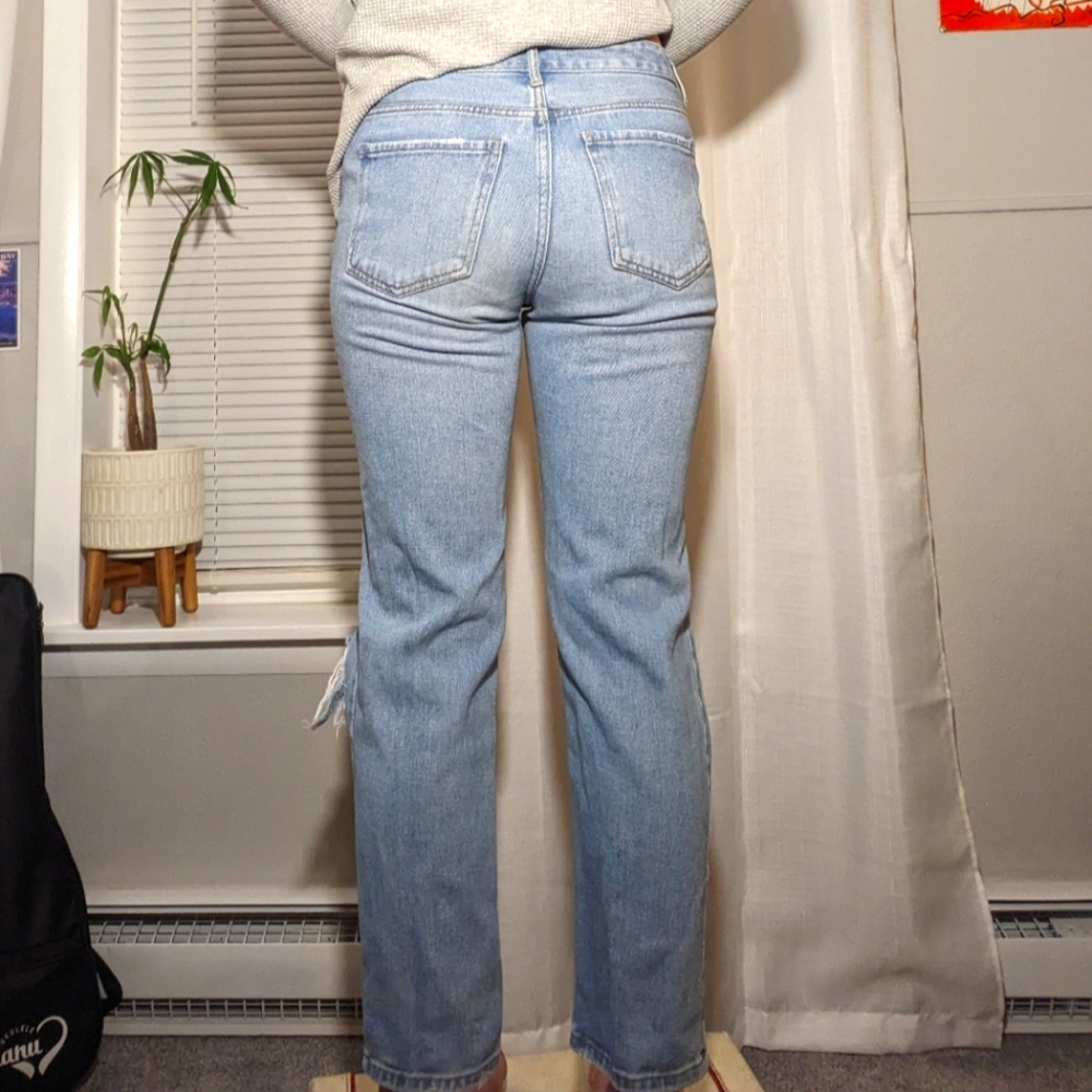 Jeans - Picture 2 of 4